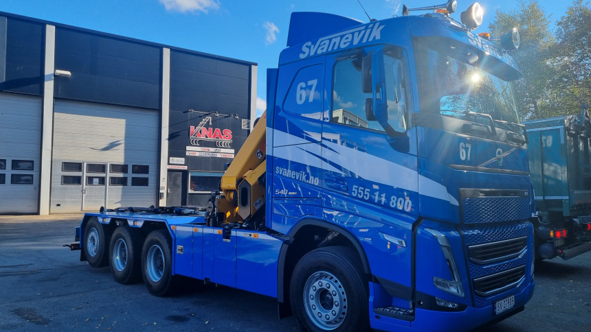 Svanevik Transport og Utleie AS - Hiab 302 kran-10/2022